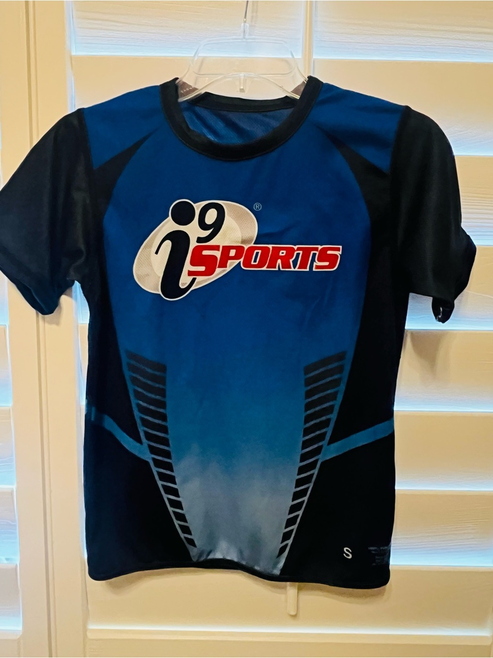Boys small Blue & Black Kids Athletic Jersey